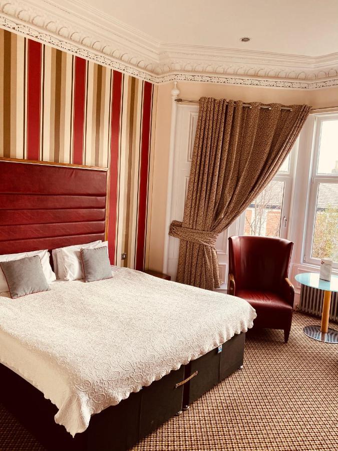The Redstones Hotel & Restaurant East Kilbride Kültér fotó
